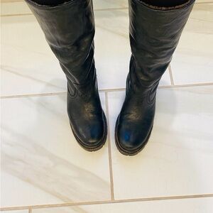 Frye Shoes | Frye Vanessa black leather Shearling lined boots